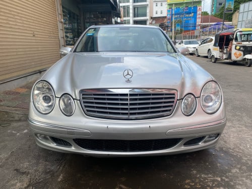 Mercedes E240 2003 2V Japan