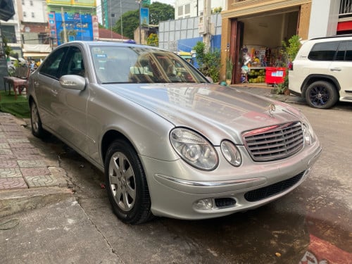 Mercedes E240 2003 2V Japan