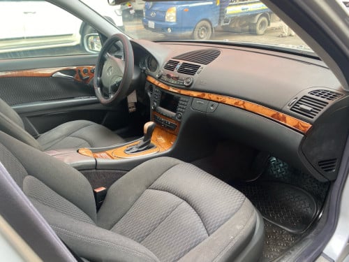 Mercedes E240 2003 2V Japan