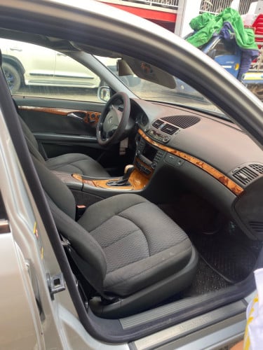 Mercedes E240 2003 2V Japan