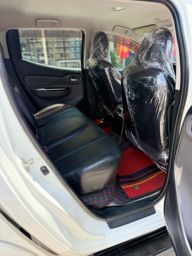 Mitsubishi Triton 2016 full ម៉ាស៊ីន​ ម៉ាស៊ូត​ អូតូ​កាប់​ពីតាស់