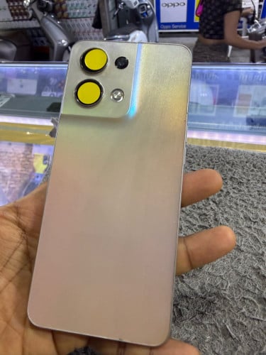 Oppo Reno8 5G Ram8G Memory256G ក្រុមហ៊ុនសុីមពីរ មានឆ្នាំងសាក