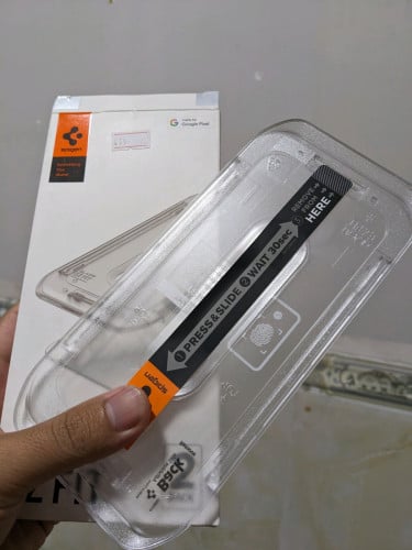 Pixel 10 Pro XL Cases and Screen