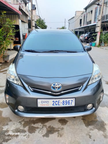 PRIUS V 012 Option 5 full(ពណ៌ប្រផេះ)កំដៅពូកសងខាង បាញ់ទឹកចង្កៀង គុជ3 ឡើងម៉ាញេអែនដ្រយ