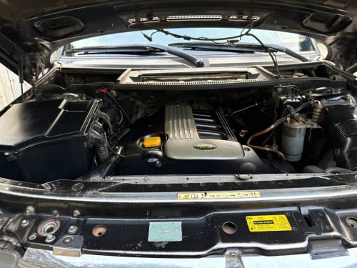 RANGE ROVER 05 លក់បន្ទាន់ ឯកសារគ្រប់ ថ្មី90%ចរចារបាន