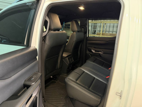 Ranger Wildtrak ឆ្នាំ2025 2.0​ (ពណ៏សរ) ស៊ីន1ជុំ ម្ចាស់ដើម(ផ្លាកលេខ ខ្ពស់9គ្រាប់(1មឺនគីឡូជាង)=49999$