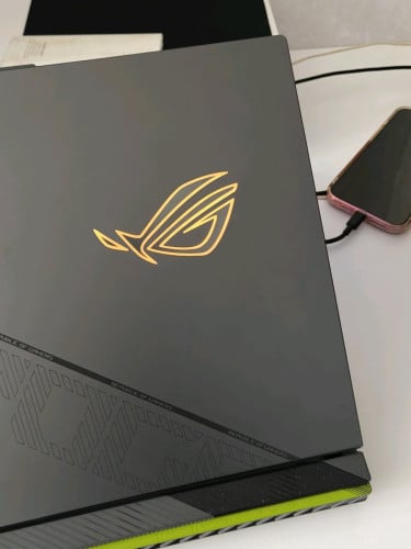 ROg Strix G18 i9-14900hx / RTX 4070