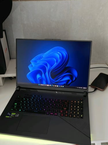ROg Strix G18 i9-14900hx / RTX 4070