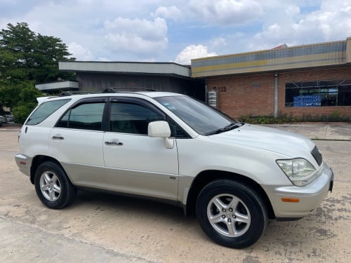 RX 300 01 P1 full option