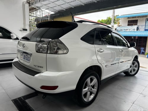 Rx 330 2004 Half Full ប៉ុង១ ក្នុងលឿង
