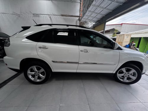 Rx 330 2004 Half Full ប៉ុង១ ក្នុងលឿង