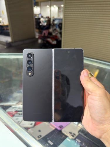 Samsung Fold 4 ក្រុមហ៊ុន សុីម២ Ram12GB HD512GB Phone Condition 90% , អុច&ឆ្នូតអេក្រង់ក្នុង