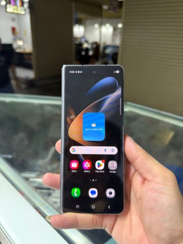 Samsung Fold 4 ក្រុមហ៊ុន សុីម២ Ram12GB HD512GB Phone Condition 90% , អុច&ឆ្នូតអេក្រង់ក្នុង