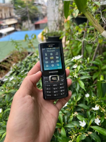 Samsung Sim2 ស្ទើរ​អេក្រង់តិច ប្រេីបានធម្មតា