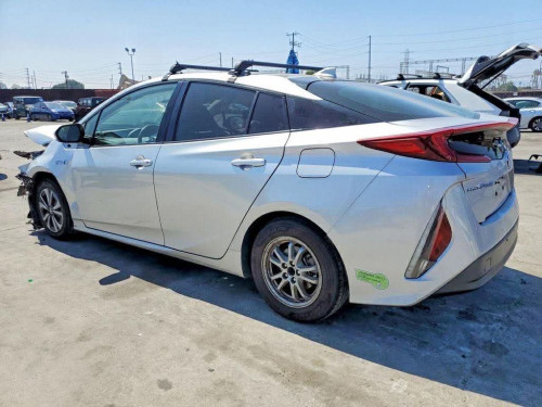 Sell Prius plus 2017 🐝សាង​16400$បញ្ជាក់​រៀបចំ​ខ្លួន​ឯង​ឡាន​ចេញ​មក​តាម​ផ្លូវ​ហេីយ​