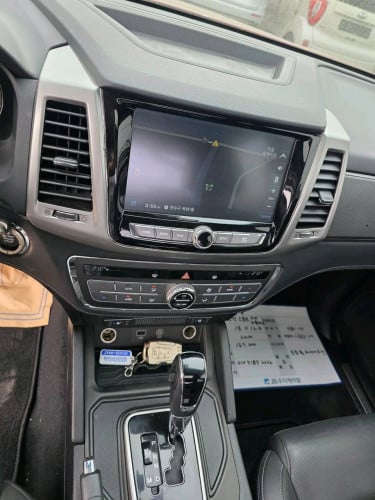 Ssangyong Rexton Sports 4WD 2019 Full Option 4ប៊ូតុង