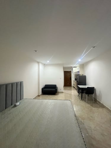 STUDIO ROOM AVAILABLE TK