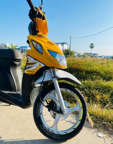 Suzuki Nex