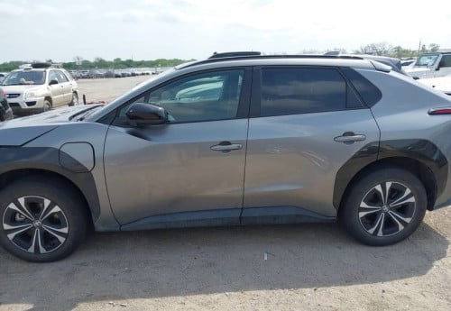 Toyota BZ4X ឆ្នាំ​ 2023