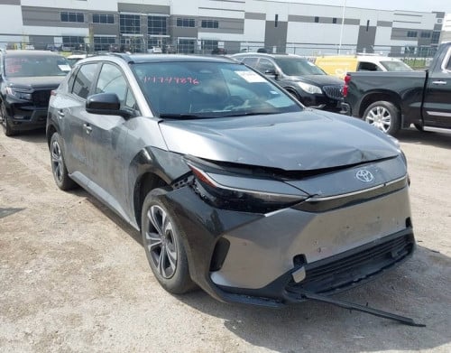 Toyota BZ4X ឆ្នាំ​ 2023
