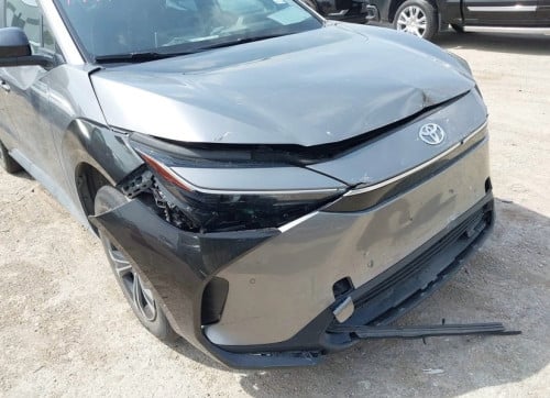 Toyota BZ4X ឆ្នាំ​ 2023