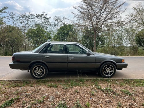 Toyota Camry 1990 ឡានជិះស្រួលឯកសារគ្រប់