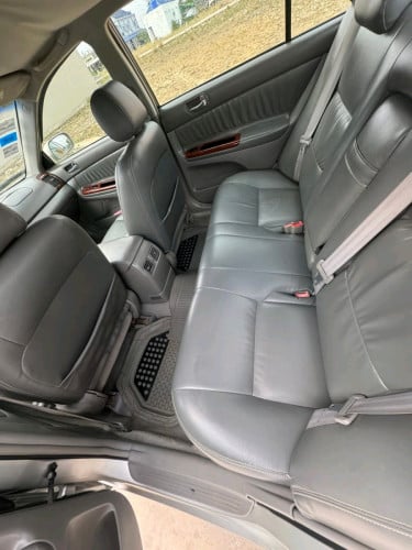 Toyota Camry 2003 xle ពណ៌ប្រាក់