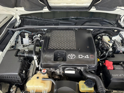 Toyota Fortuner 017 Full Option ហ្សុីនមួយជុំ