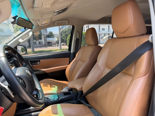 TOYOTA Fortuner 2017
