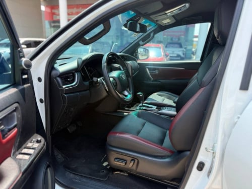 TOYOTA FORTUNER LEGENDER 2023