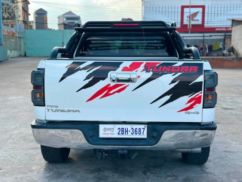 Tundra 2008 ឡើង 2021 ប៉ុង2  full options មានឡាយសិន ឡានស្អាត អត់បុក