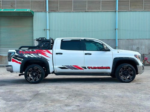 Tundra 2008 ឡើង 2021 ប៉ុង2  full options មានឡាយសិន ឡានស្អាត អត់បុក