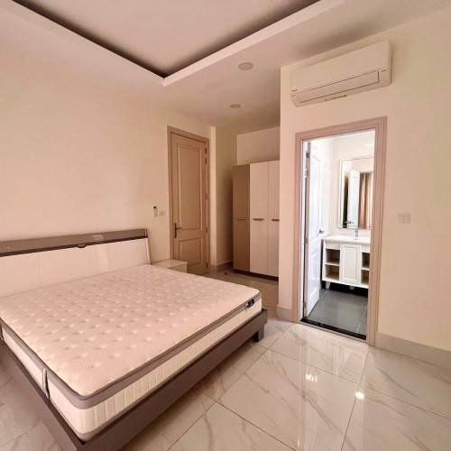 Villa Queen for rent at Peng Houth 60m Somdac Hun Sen Blvd