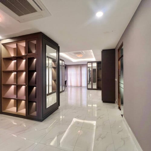 Villa Queen for rent at Peng Houth 60m Somdac Hun Sen Blvd