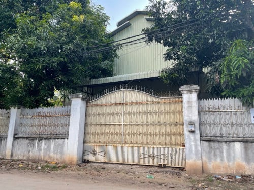 WAREHOUSE & LAND FOR SALE