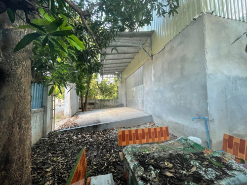 WAREHOUSE & LAND FOR SALE