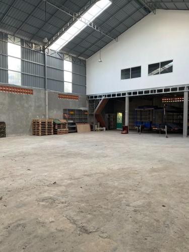 WAREHOUSE & LAND FOR SALE
