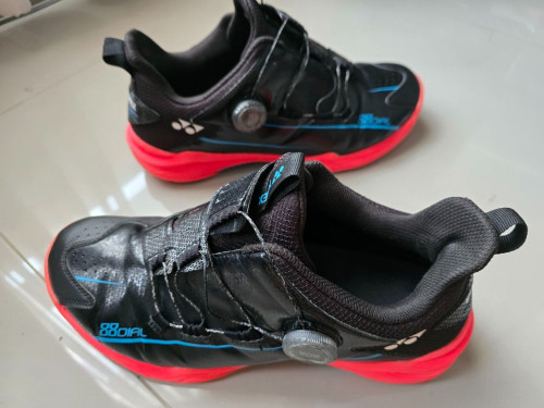 ស្បែកជើងលេងសីហ្ស៊ីន Yonex Original Shoes សម្រាប់លក់