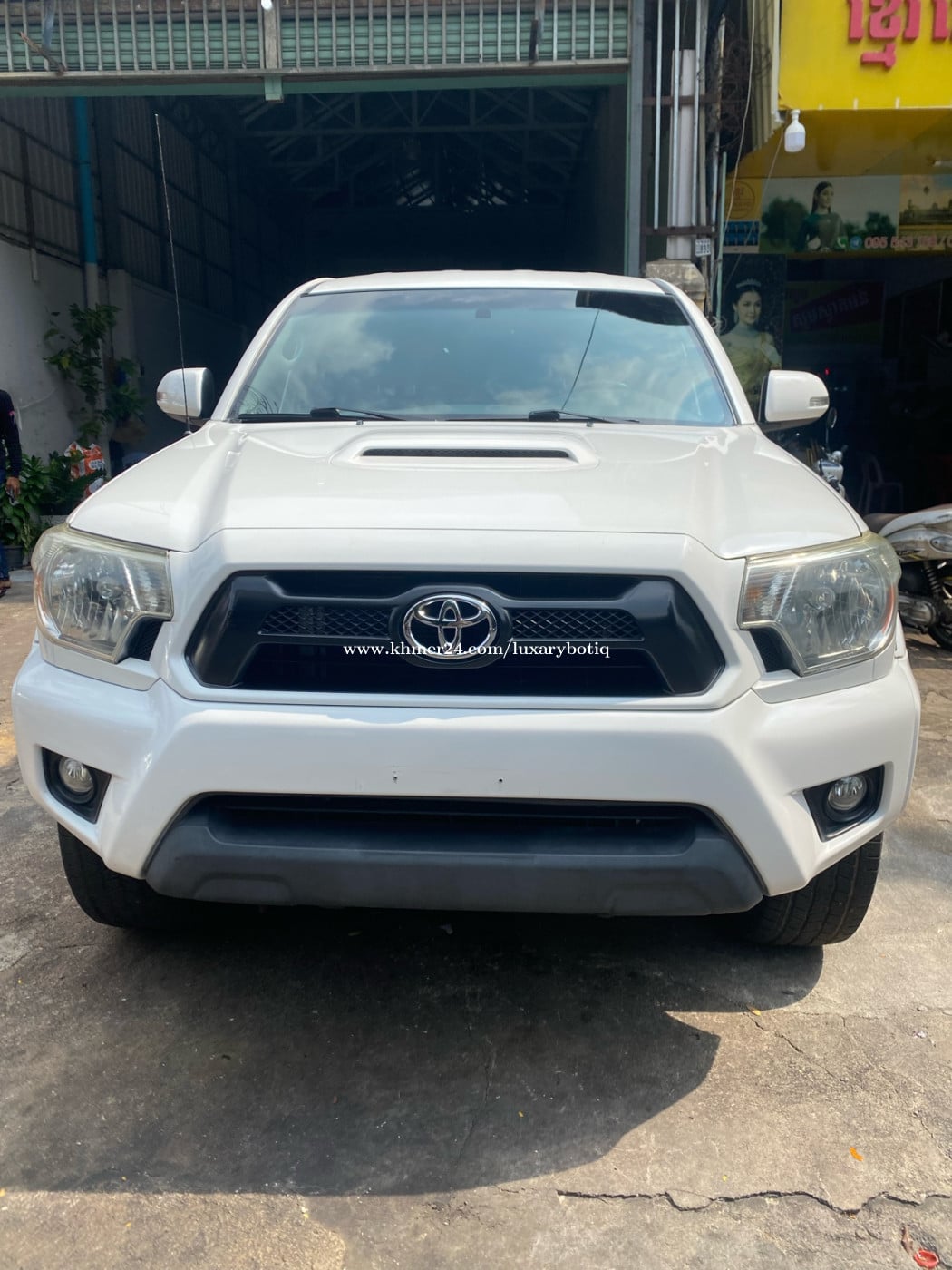 Tacoma 2013 ប៉ុង១