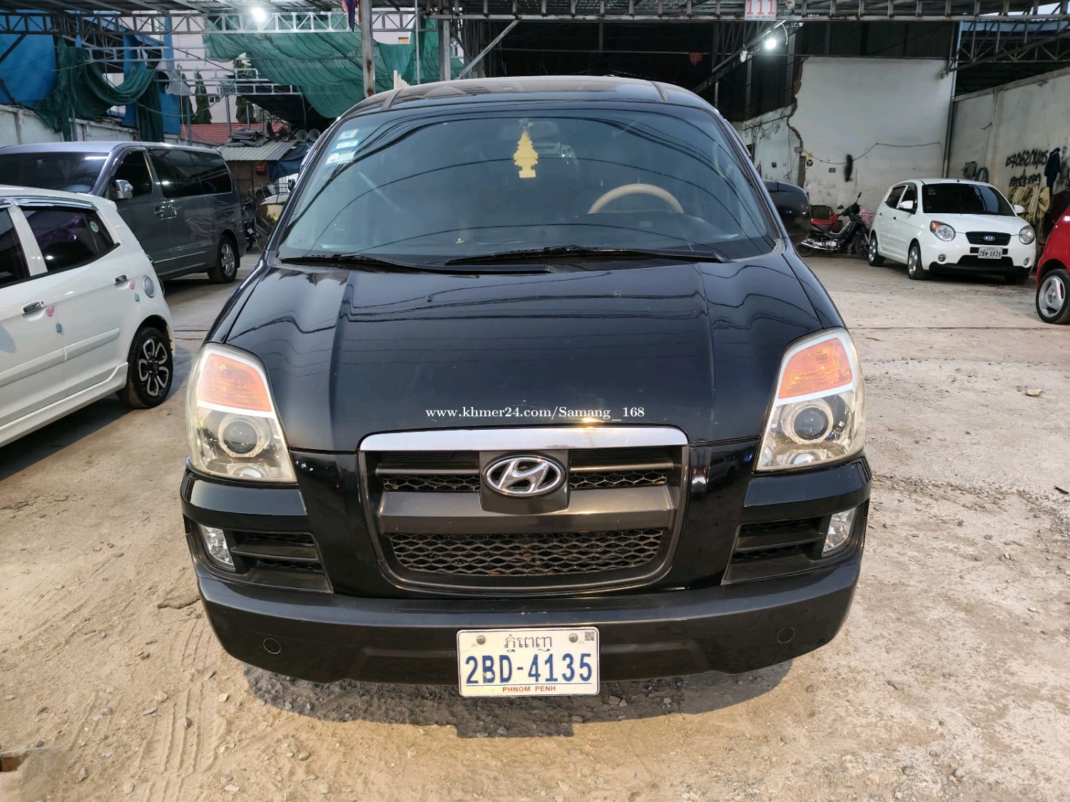 ឡានលក់ស្តារេចឆ្នាំ2004 ឡានស្អាត