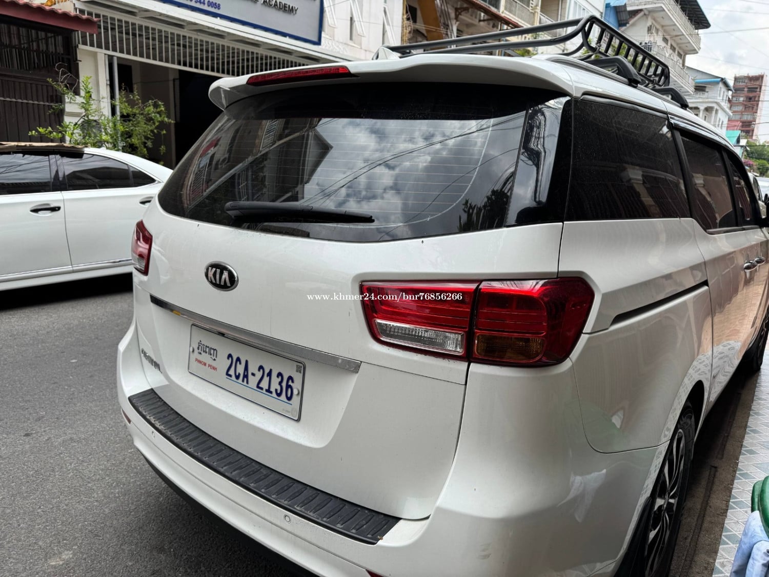 ឡាន Kia Carnival
