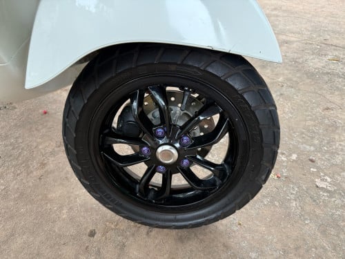 ម៉ូតូស្រួលជិះ