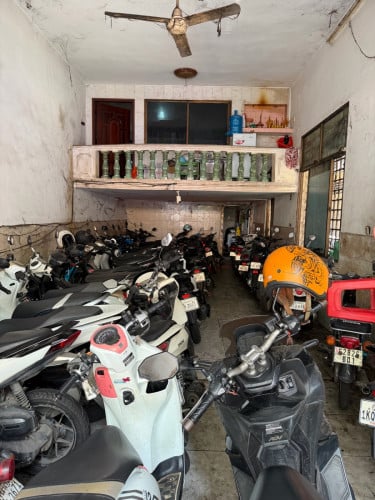 ផ្ទះ​លក់​ ទីតាំង​ល្អ​ មាន​ចំនូល​ប្រចាំ​ខែ​ស្រាប់​