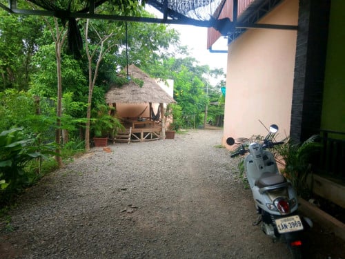 ផ្ទះនឹងដីលក់បន្ទាន់
