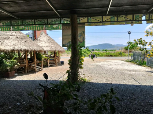 ផ្ទះនឹងដីលក់បន្ទាន់