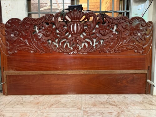 គ្រែឈេីទំហំ 1.8m