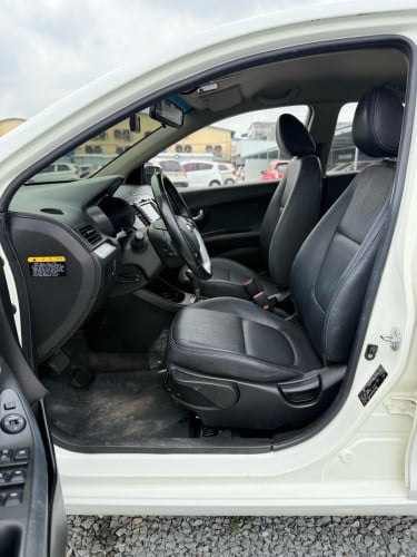 $8,050 Kia Morning 2013