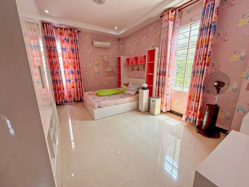 វីឡាទោល សម្រាប់​ជួល នៅ បុរីអង្គរភ្នំពេញ ជិត AEON2 (H-15837)