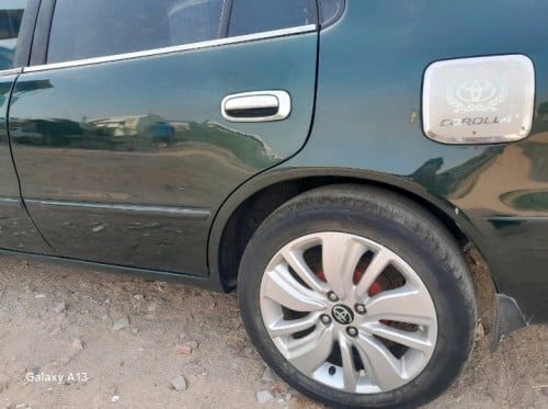 លក់ corolla  ឡាននៅសាច់ដែកស្អាត