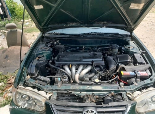 លក់ corolla  ឡាននៅសាច់ដែកស្អាត